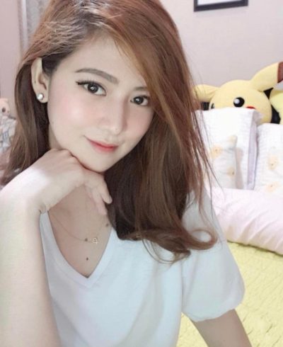 Sophia a hot Gfe woman