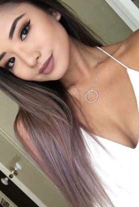 KrizzaAVAILABLEnow